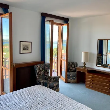 Holiday home Casa Vacanze Lago Maggiore *